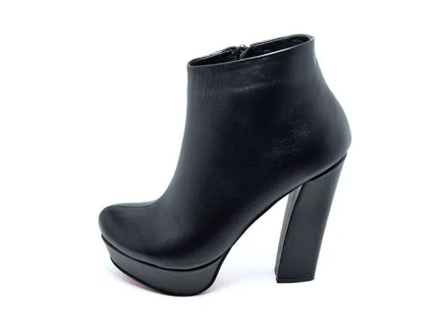 Какие бывают демисезонные женские ботинки? Знакомит с ними Favorite Shoes — фото 1