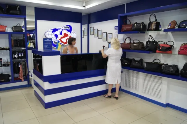 Магазин "Світ шкіри та хутра" — фото 2
