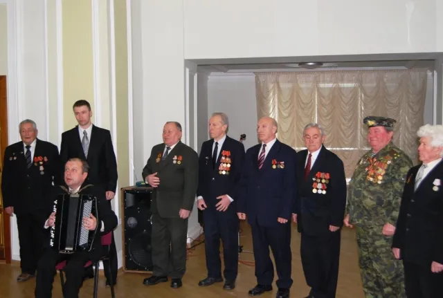У Рівному вшанували ветеранів - учасників визволення міста + (Фоторепортаж) — фото 5