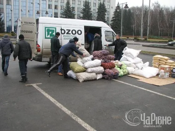 Рівненські фермери та приватні землевласники вирішили зробити посильну допомогу військовим в Криму (Фоторепортаж) + (Відео) — фото 6