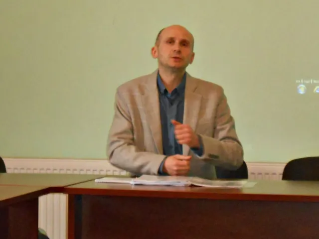 У Рівному відбулася прес-конференція, щодо ставлення рівнян до використання і утилізації побутових відходів (Фоторепортаж) — фото 1