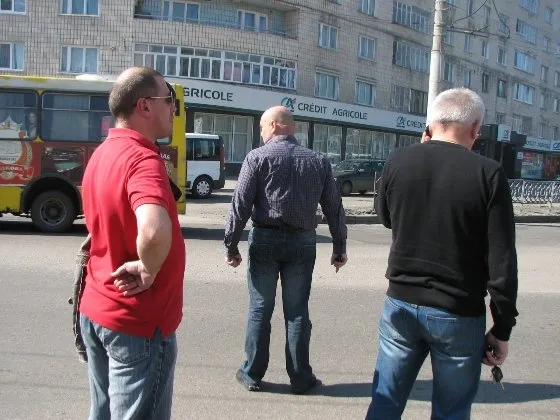 «Правий сектор» намагалися провести анонсовану вчора акцію демонтування білбордів «Українського вибору» (Фоторепортаж) — фото 3