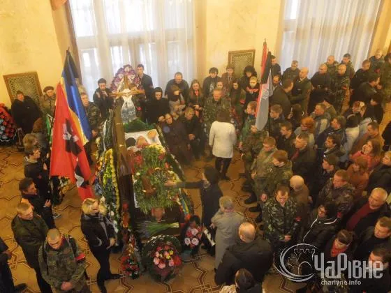 У Рівному тисячі людей прощались Олександром Музичко (Фоторепортаж) + (Відео) — фото 2