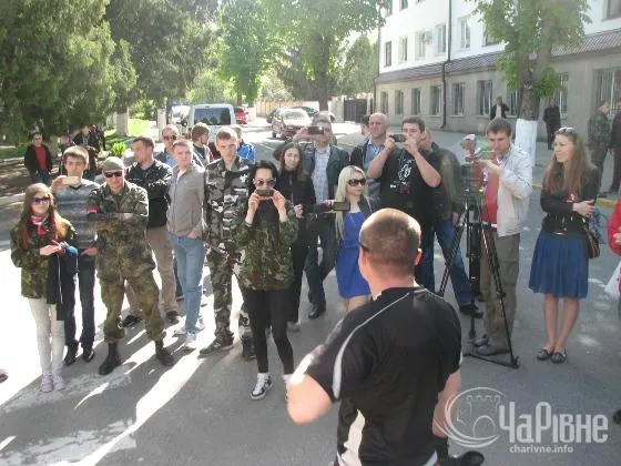 Біля управління рівненської обласної міліції, активісти влаштували концерт (Фоторепортаж) + (Відео) — фото 6