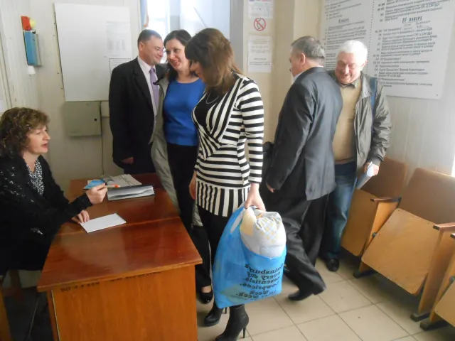 Ковдри, матраци та карімати віддають військовим мешканці Рівного (Фото) — фото 1