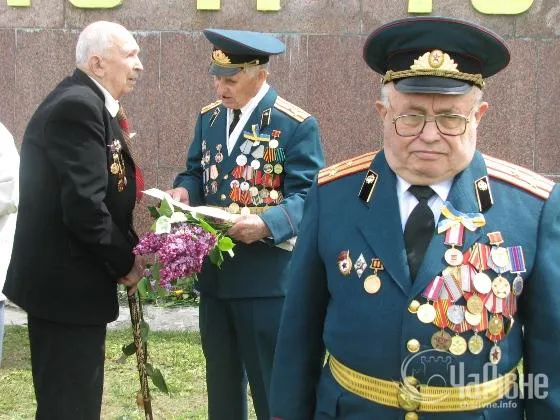 У Рівному поклали квіти Героям Великої Вітчизняної (Фоторепортаж) + (Відео) — фото 6