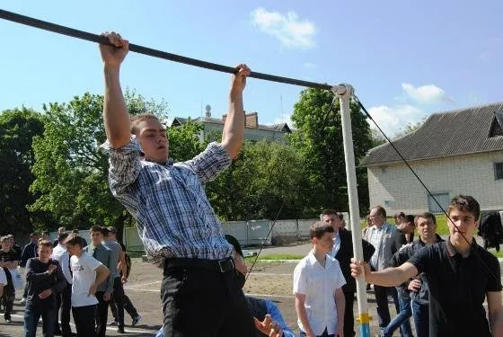 Рівненських школярів готують до захисту Вітчизни (Фото) — фото 3