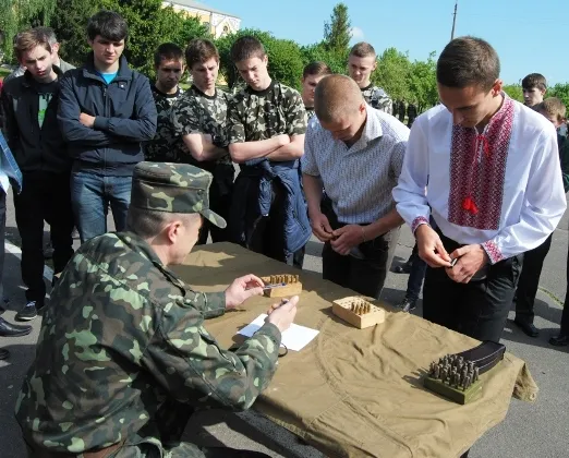 Рівненських школярів готують до захисту Вітчизни (Фото) — фото 5