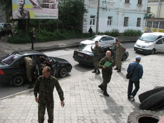 Представники рівненського Правого сектору їздили відвойовувати водосховище (Фото) — фото 2