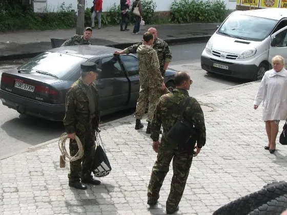Представники рівненського Правого сектору їздили відвойовувати водосховище (Фото) — фото 3