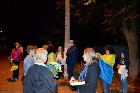 Біля Рівненського обласного військкомату зустрічали бійців «Горині» (Фоторепортаж) — фото 2