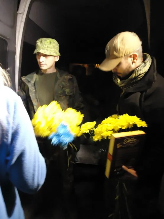 У Рівному зустріли трьох звільнених із полону бійців «Горині» (Фото) — фото 1