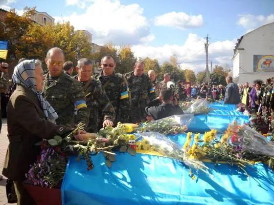 Військові з Рівного в складі ОК «Північ» попрощалися зі своїми побратимами (Фото) — фото 1