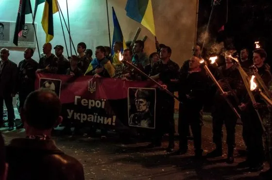 В Рівному на свято Покрови влаштували марш, на честь Героїв України (Фоторепортаж) — фото 6