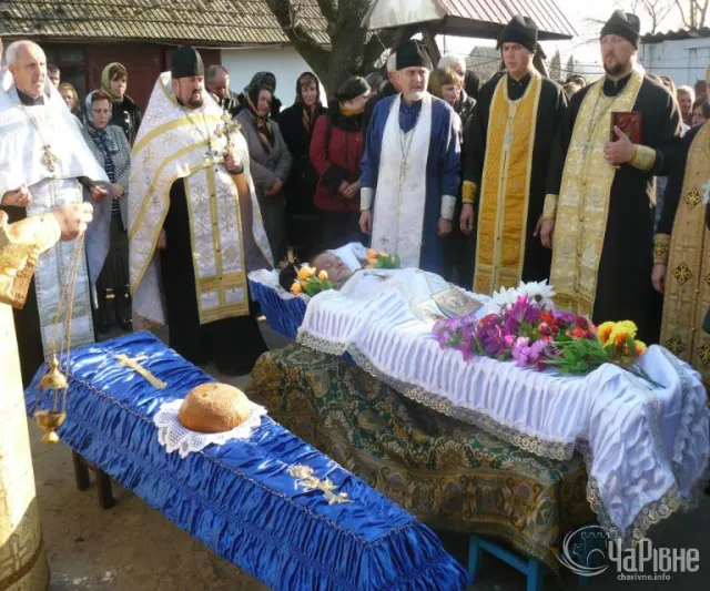 На Рівненщині поховали 32-річного сержанта (Фото) — фото 2