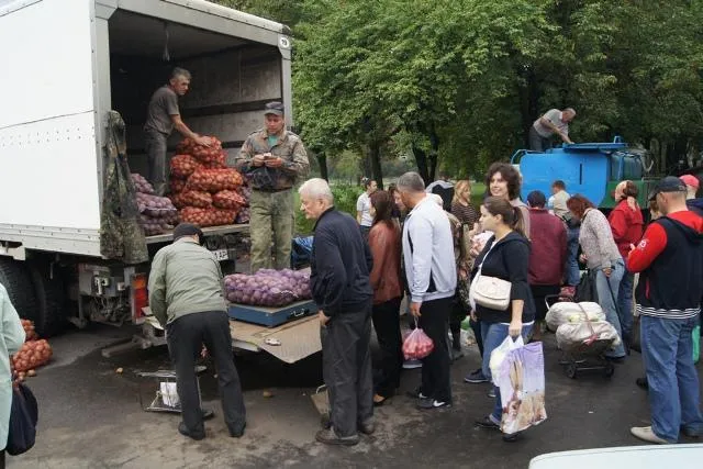Масштабний сільсько-господарський ярмарок у Рівному — фото 1