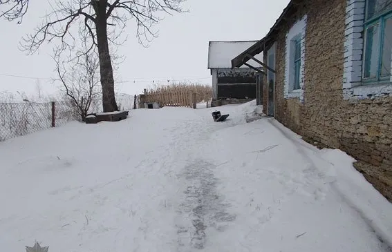 На Рівненщині п'яний чоловік під час застілля ледь не вбив свого брата — фото 3